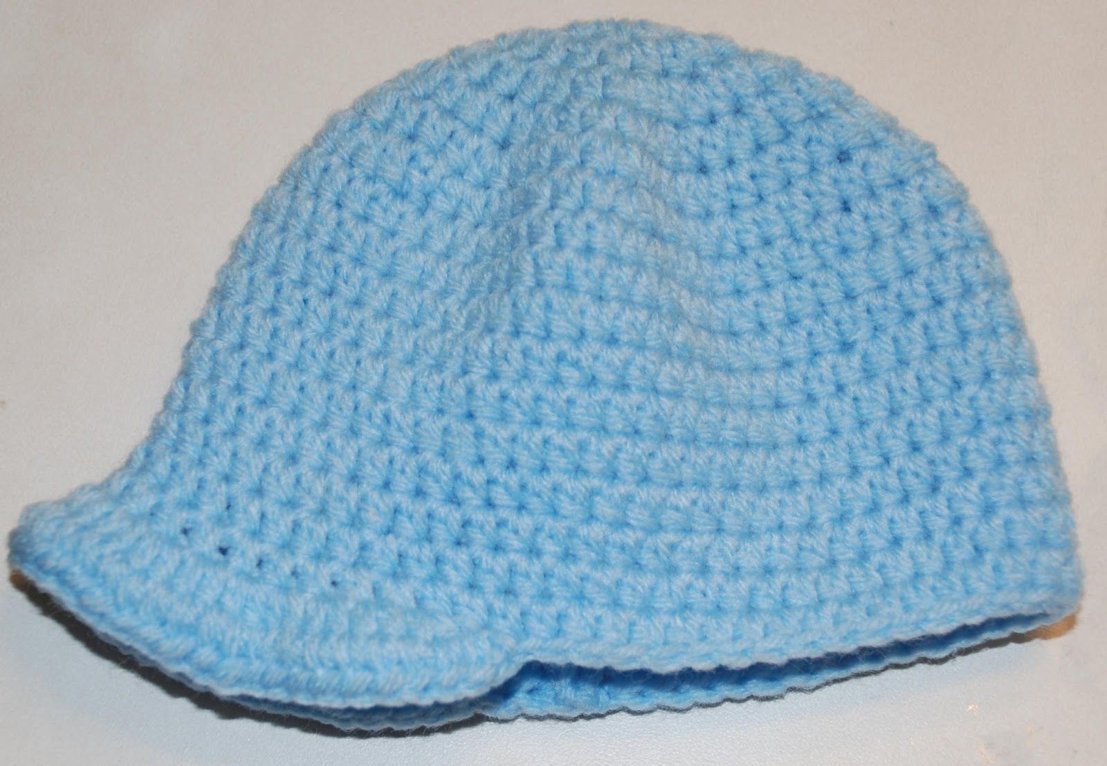KNITTING PATTERN Mens//Women//Children Assorted Hats /& Scarves Aran King Cole 3461