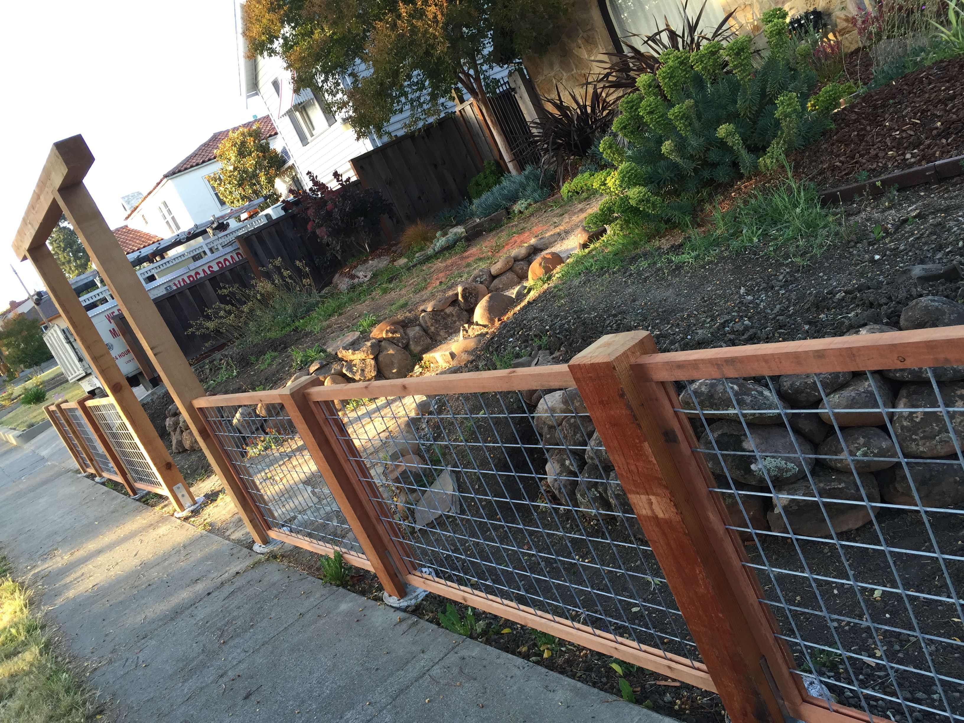 Contemporary Cattle Panel Fencing Cattle Panels Cattle Panel Fence contemporary-cattle-panel-fencing-cattle-panels-cattle-panel-fence