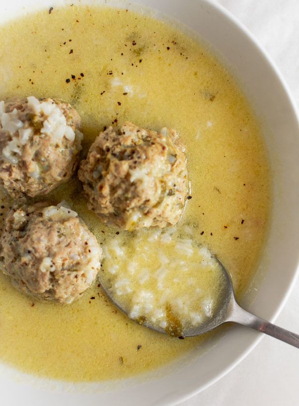 Easy Meatball Soup With Rice (Youvarlakia Avgolemono)