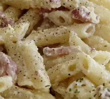 Tallarines Con Atún Y Tomate Tallarines Rojos Receta Macarrones A La Carbonara Pasta Con Pollo Recetas De Comida