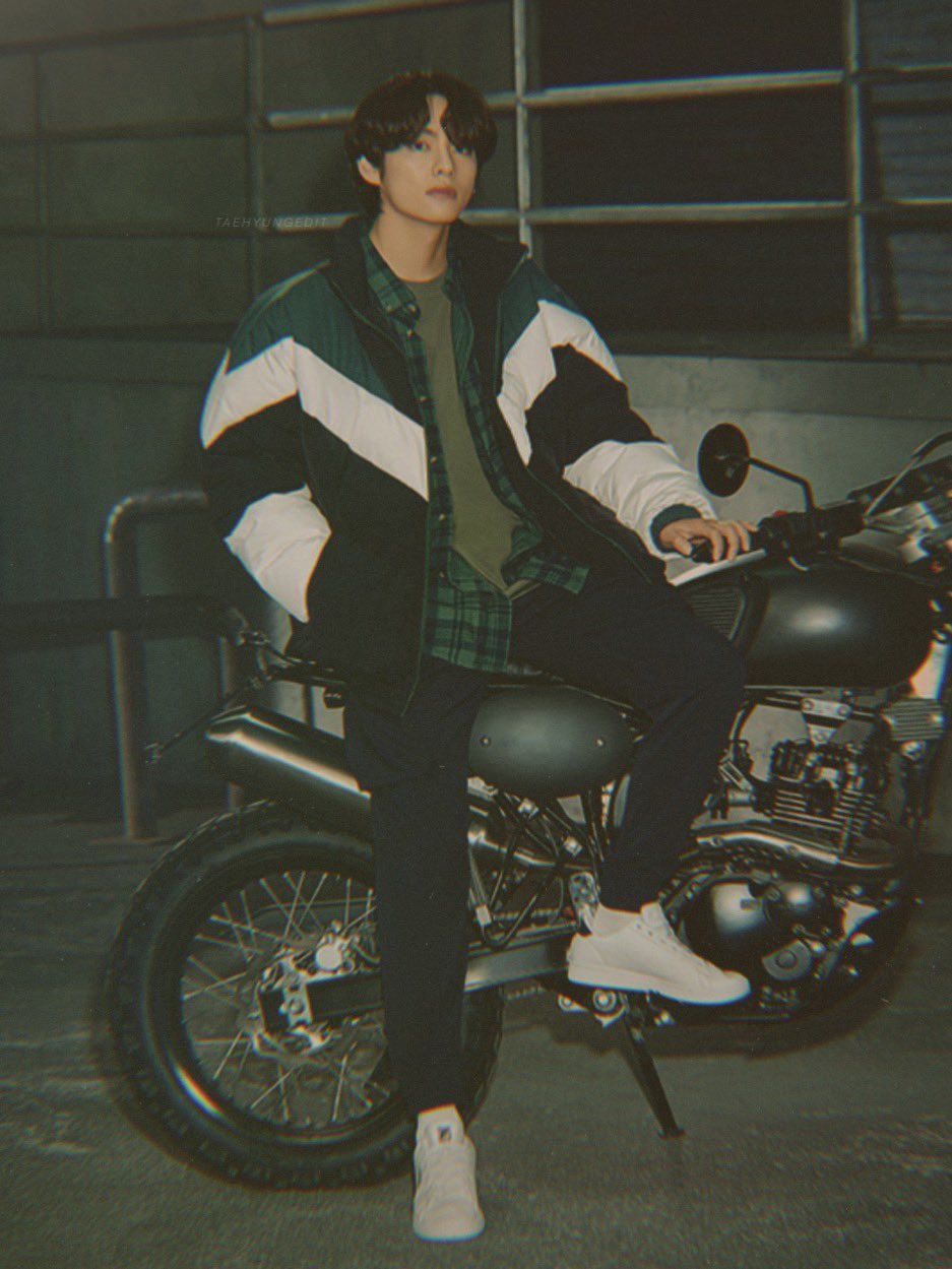 Kim Namjoon, Jeon Jungkook, Yoongi, V Bts Wallpaper, Kim Taehyung Wallpaper, Foto Bts, Ukiss Kpop, Taehyung Abs, Taehyung Fanart