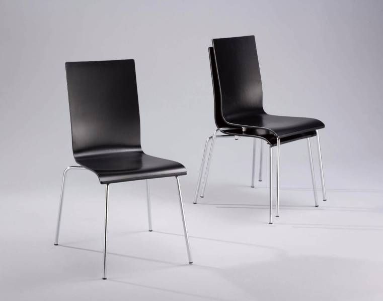 freedom furniture dining chair in black its in very good conditi