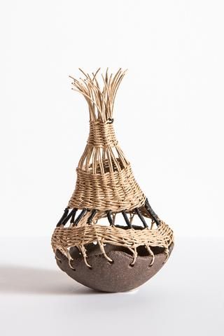 Coil Pottery, Ceramics Pottery Art, Clay Ceramics, Ceramic Clay, Handmade Ceramics, Textile Sculpture, Sculpture Clay, Cement Art, Basket Crafts