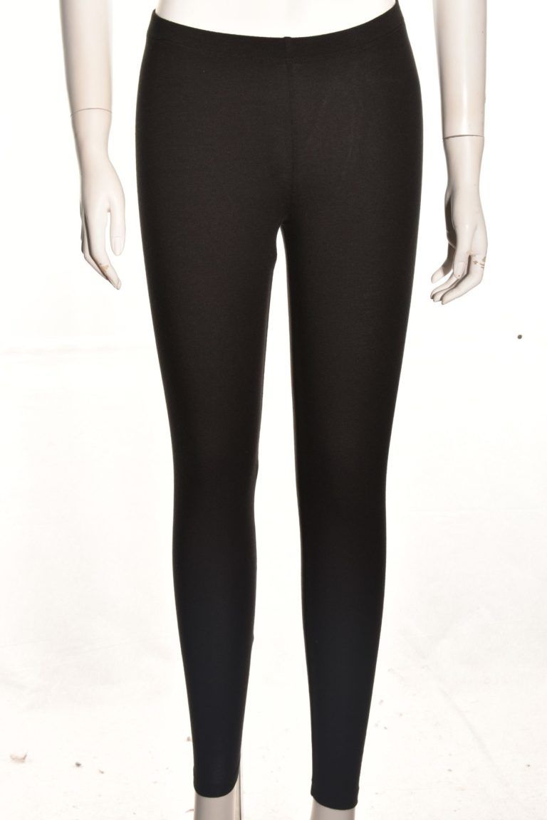 Chalet. Mala Legging. Basic Leggings, Ordinary, Skinny Jeans, Spandex, Pants, Fashion, Suitcase, Trouser Pants, Moda