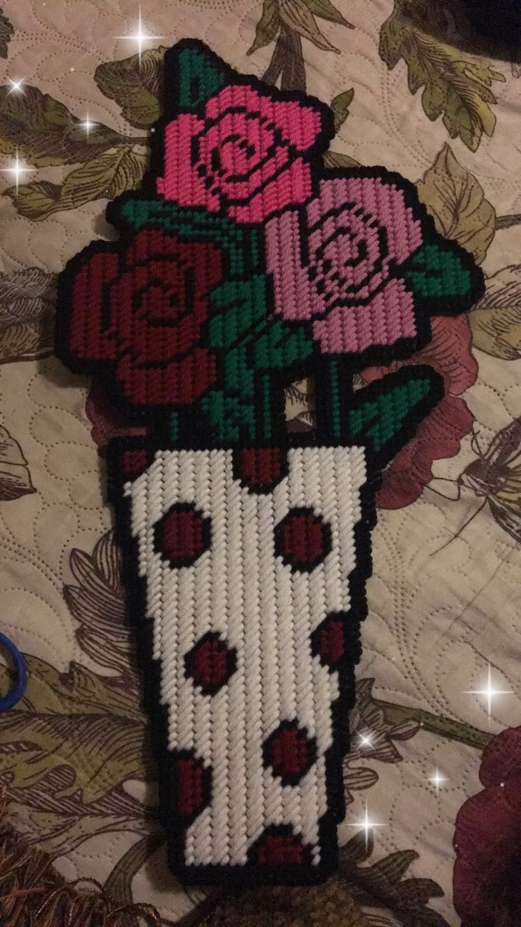 Plastic canvas roses Plastic canvas crafts, Canvas patterns, Plastic Plastic canvas roses Plastic canvas crafts, Canvas patterns, Plastic