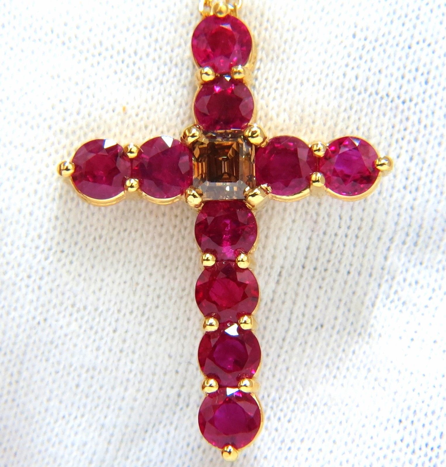 Tiffany Co Schlumberger Diamond Ruby Cross Chain Necklace 1stdibs Com Cross Jewelry Jewelry Diamond Cross Pendants