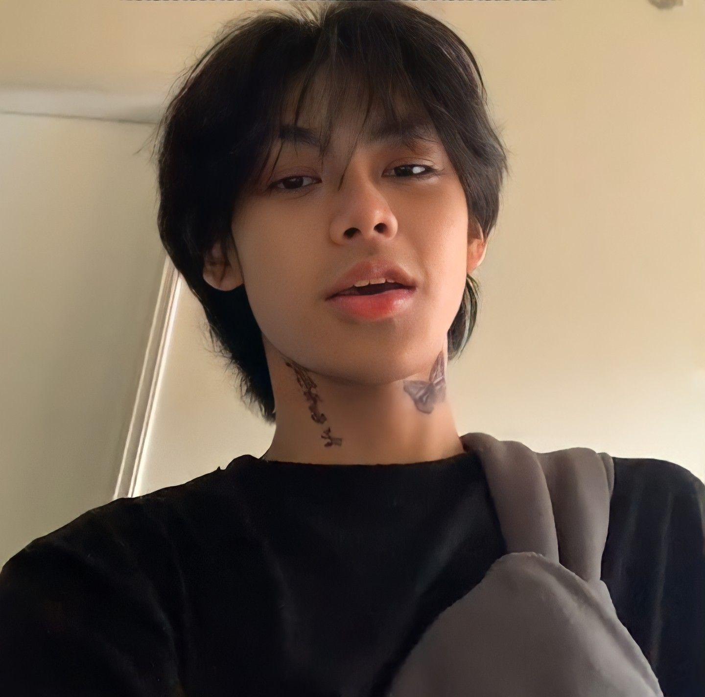 Handsome Boy Photo Male Pose Reference Cute Instagram Captions Handsome Boy Photo Male Pose Reference Cute Instagram Captions