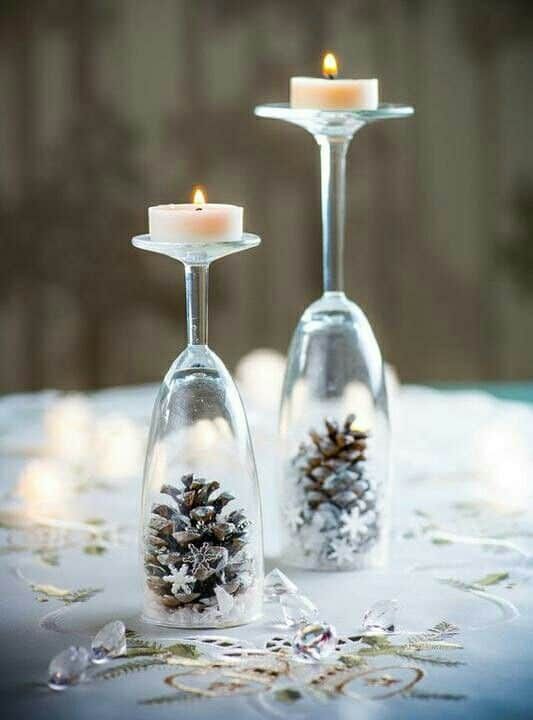 15 Easy DIY Christmas decor ideas for the home or party. #ChristmasDecorations #DollarStore #christmasdecorideasforlivingroom