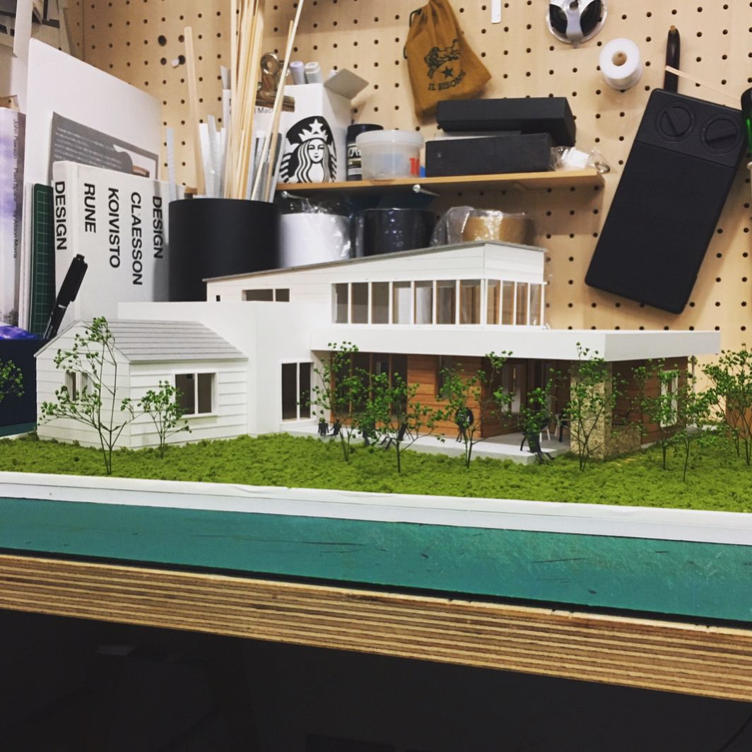 明日 松坂市で 地鎮祭 のお家 実際にできたら迫力あるやろうな Architecturemodel 建築 建築模型 模型 有孔ボード Starbucks プレゼン Presentation White プレゼン インナーテラス 木板 連窓 軒 住宅模型 建築モデル デザイナー 明日 松坂市で 地鎮祭 のお家 実際にできたら迫力あるやろうな Architecturemodel 建築 建築模型 模型 有孔ボード Starbucks プレゼン Presentation White プレゼン インナーテラス 木板 連窓 軒 住宅模型 建築モデル デザイナー
