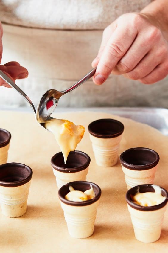 Kuchen im Waffelbecher – schnelles Rezept