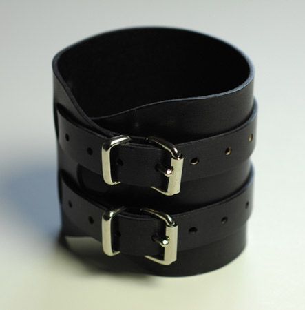 Screen Accurate Replica Of Jayne Cobb S Wrist Strap Played The Screen Accurate Replica Of Jayne Cobb S