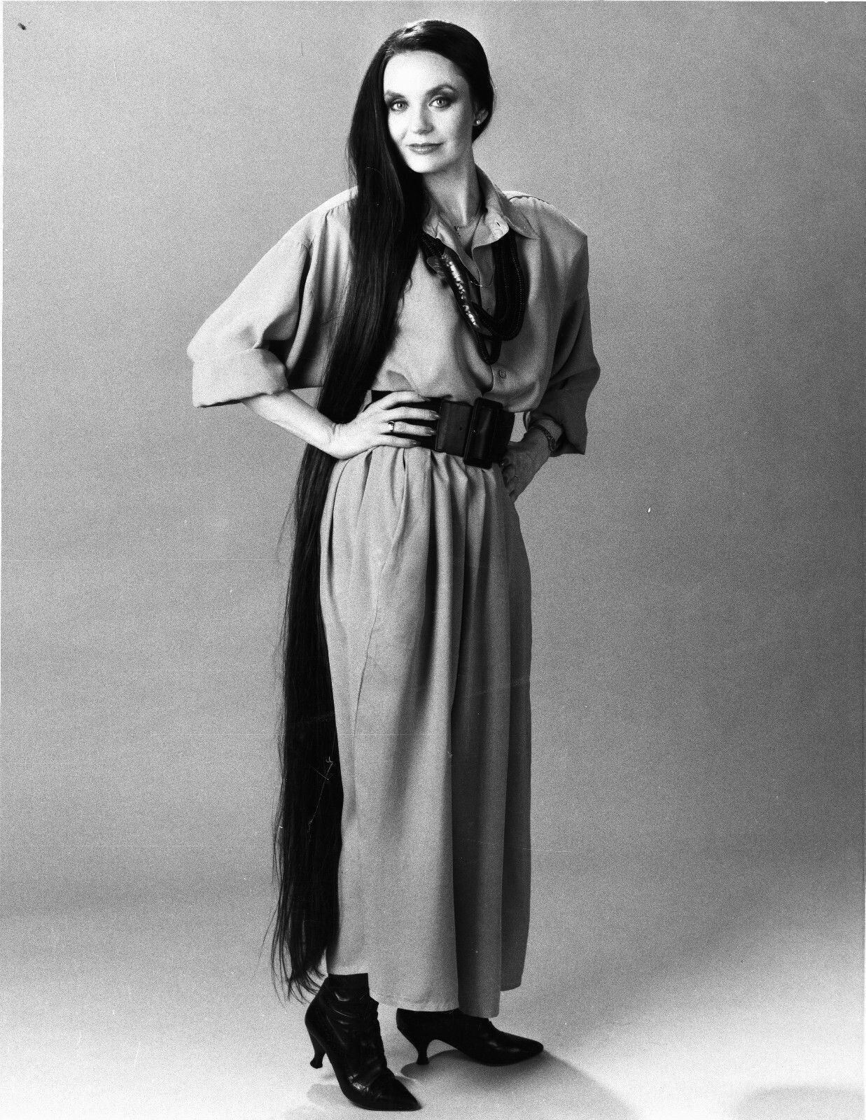Crystal Gayle Very long hair, Really short hair, Long hair styles