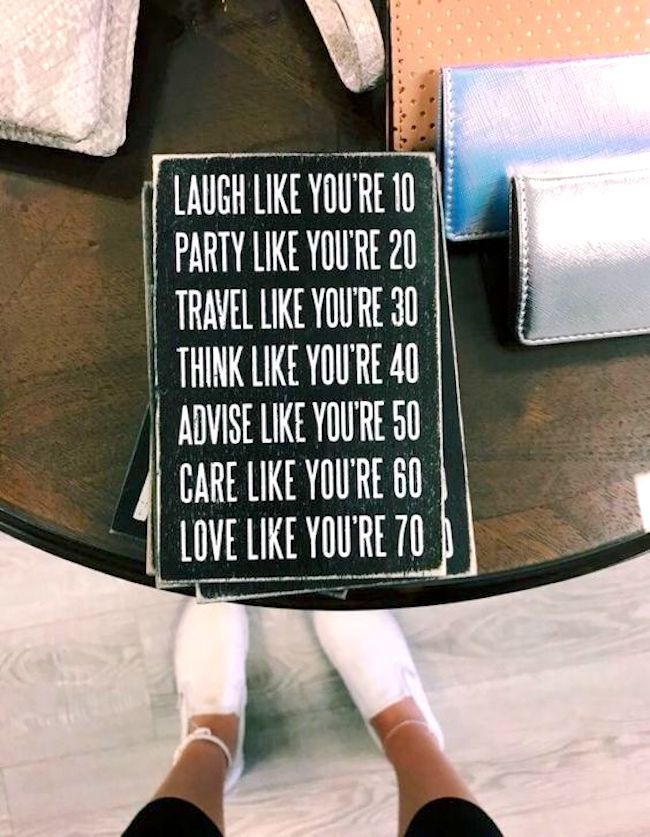 41 Sweet self-reminder quotes to brighten up a bad day - OurMindfulLife.com//I am enough/ let shit go/note to self quotes/positive daily reminders/don’t forget/reminder quotes/bad day inspiration/bad day encouragement/bad day remedies/bad day quotes/ had a bad day/my reminder/daily reminders/cheer up quotes/failing quotes/Monday blues/cheerful quotes/note to self/self-worth/self love quotes/self care quotes/self care for bad days Bad Day Quotes, Motivacional Quotes, Care Quotes, Mood Quotes, Quotes Deep, Quotes To Live By, Positive Quotes, Crush Quotes, Positive Vibes