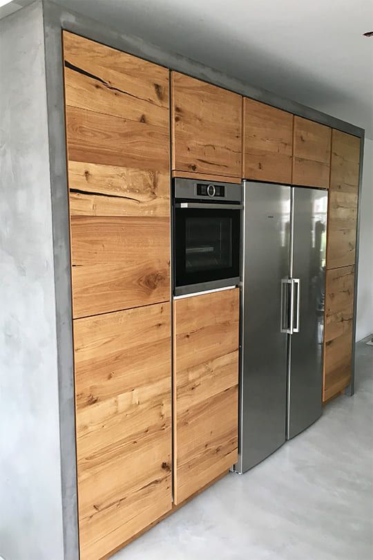 Keuken – Eiken & Beton combi – van Beemen Ontwerpatelier Kitchen Pantry, Diy Kitchen, Kitchen Decor, Kitchen Cabinets, Kitchen Soffit, Black Kitchens, Home Kitchens, Trendy Kitchen, Modern Kitchen