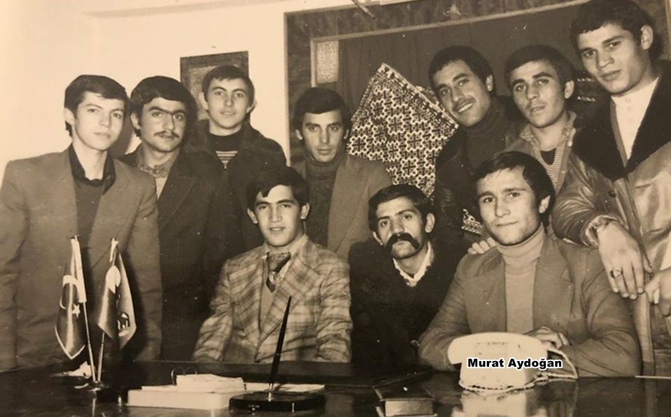 Yusuf Ozkan Ruhi Herguner Zeki Akin Rahmetli Yusuf Ozkan Cetiner Basat Fikri Ceniklioglu Lutfi Sonmez Mehmet Afsarogullari Oturanlar Dogan Urgup Doga