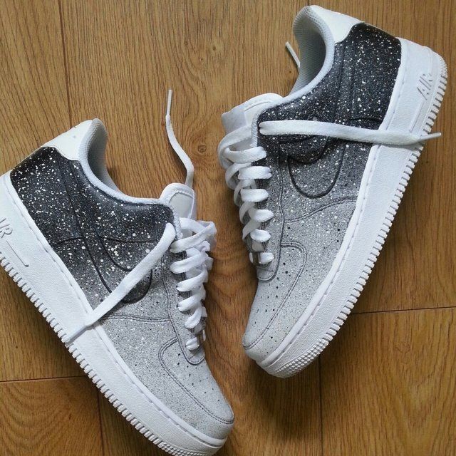 Roupas Para Personagens Livro 3 da Triologia Das Histórias Todos os… #nãoficção # Não ficção # amreading # books # wattpad Nike Shoes Air Force, Cute Nike Shoes, Cute Sneakers, Crazy Sneakers, Spring Sneakers, Shoes Sneakers, Jordan Shoes Girls, Girls Shoes, Ladies Shoes