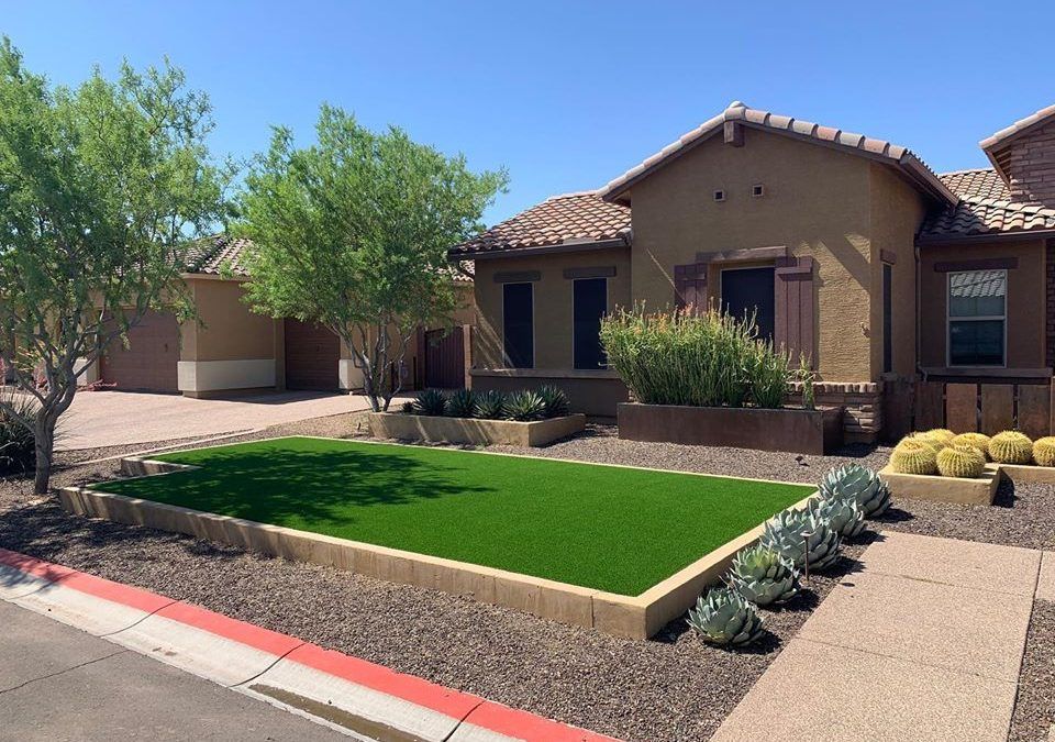 10+ Curb Appeal Desert Landscape Front Yard