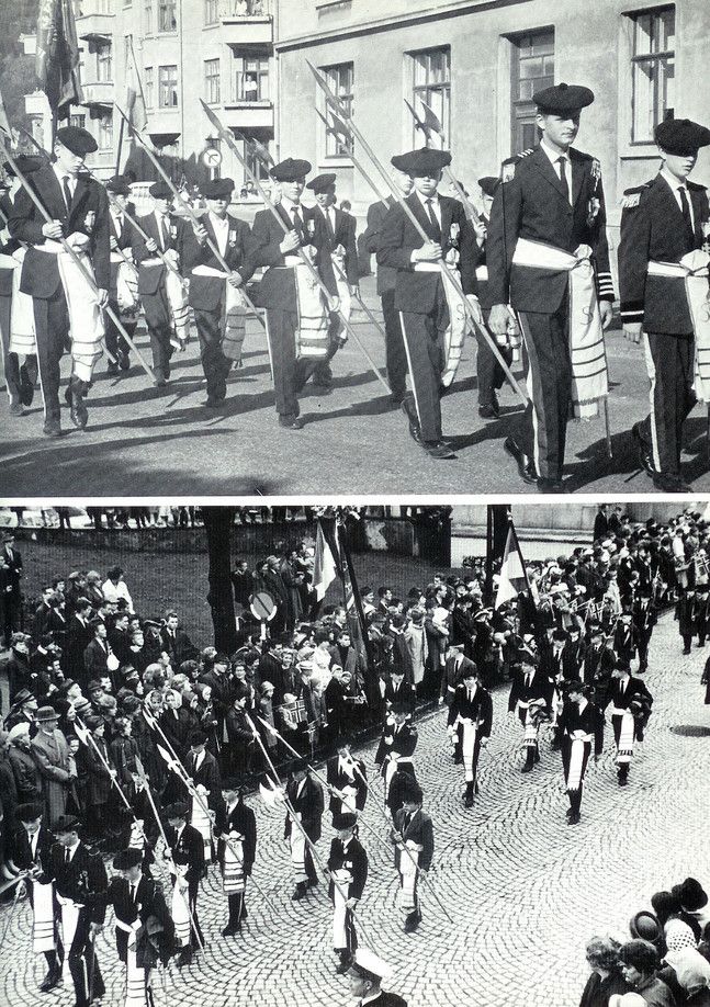 Sydnæs Bataljon – 7.juni 1963 Øverst: “Marsj gjennom strøket på 100-årsdagen 7.juni 1963.Sjef: Bendik Hatlevik. Under: Hundreårsjubilanten leder Barnetoget 17.mai 1963”. Fra Torstein Slettens “Buekorpsene i Bergen. Tekst: Svein M. S. Fotomuseum Bergen Bergen Norway, Medieval Period, Juni, 12th Century, The St, Capital City, Thing 1 Thing 2, West Coast, Monument