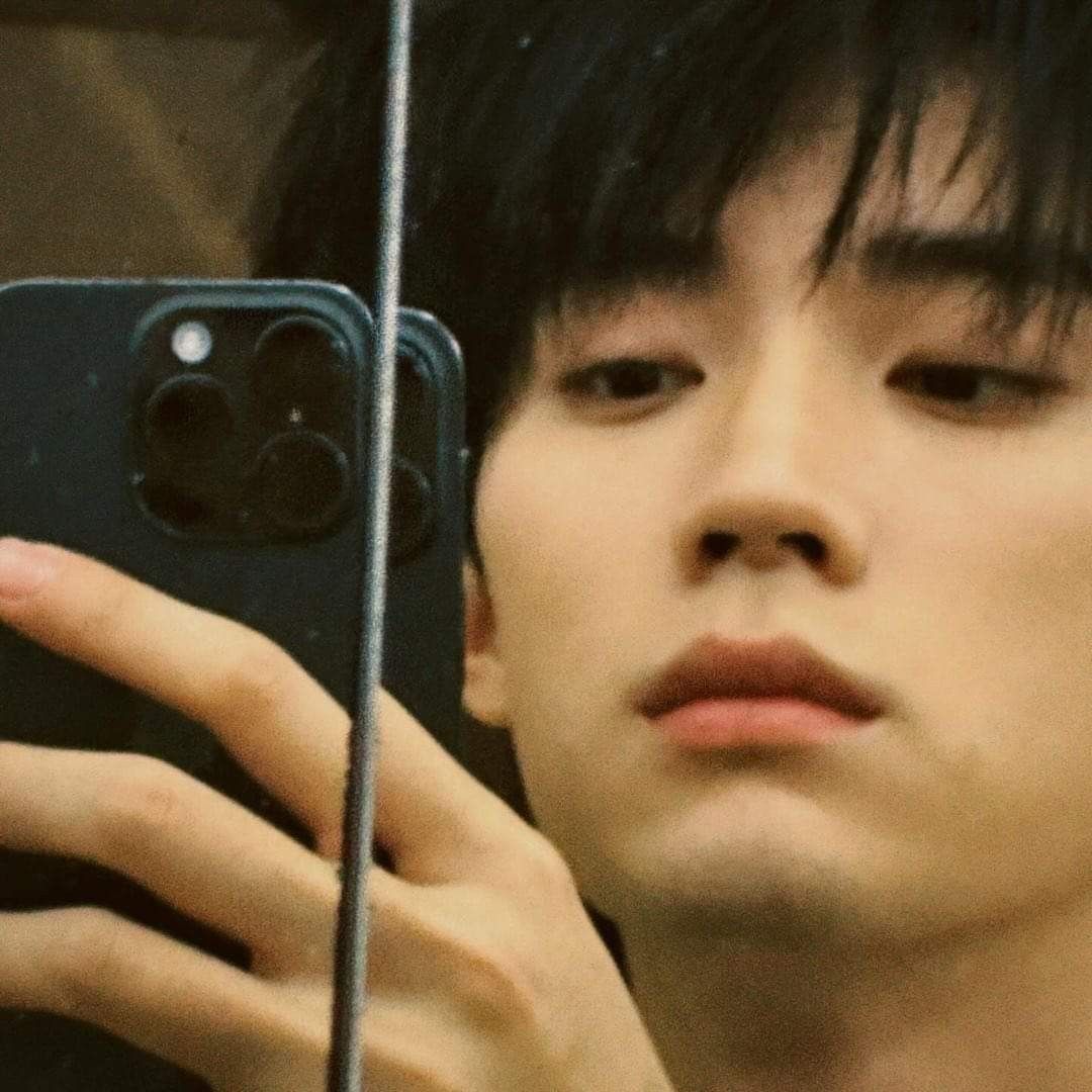 Zhou Yiran | Actors, Flower boys, Singer