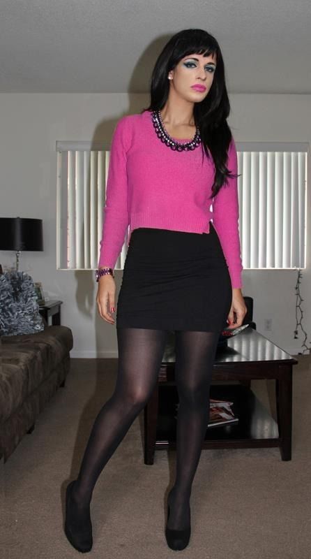 Beautiful shemale in pantyhose