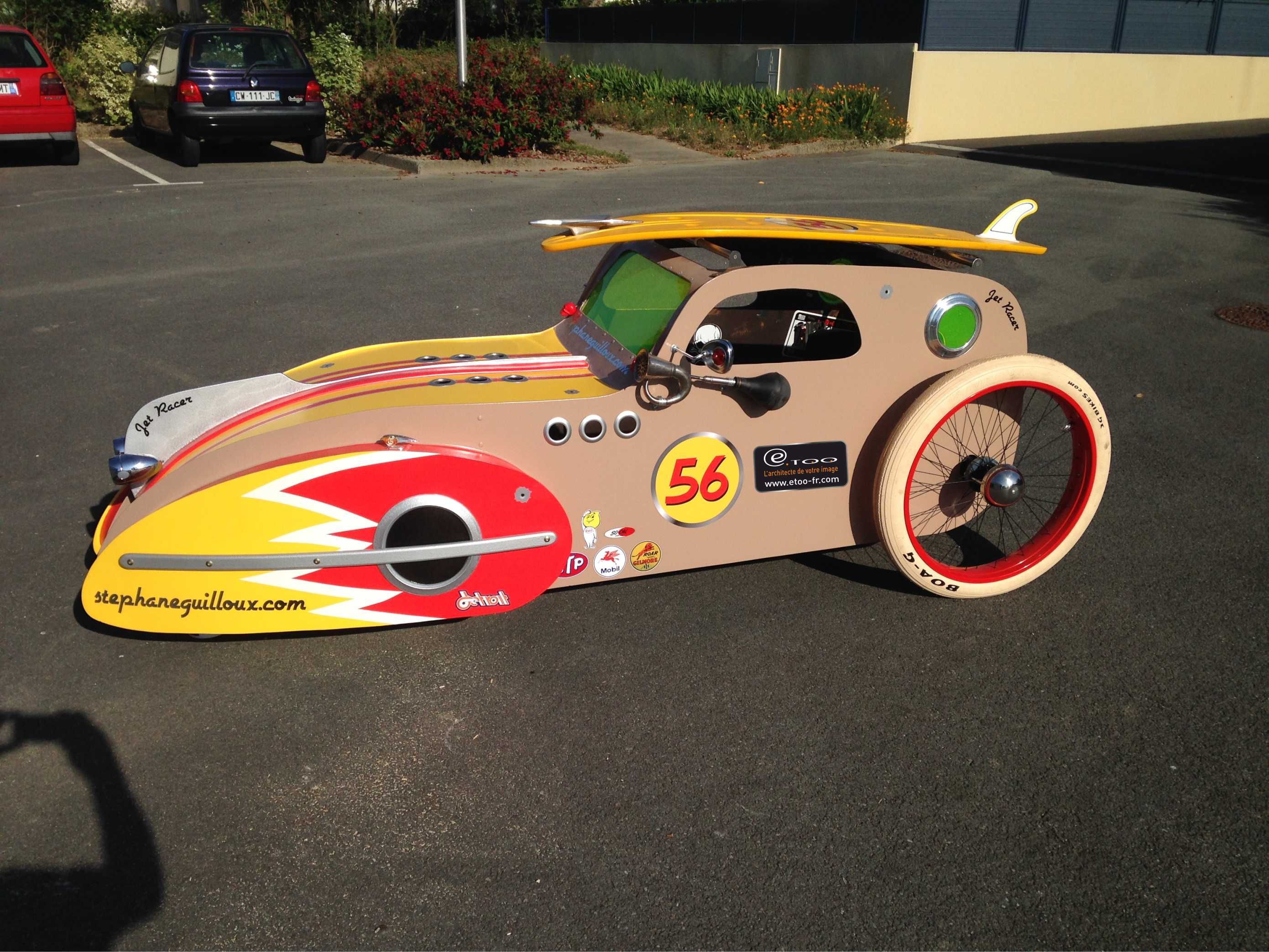 Plastic Race Electronics LED Car With Flashing Lights For