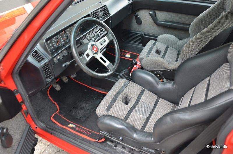 Dankzij een tip van Martijn vonden wij deze Fiat Ritmo Abarth 130 TC uit 1984 te koop in Denemarken. De auto met een tellerstand van 110.000km zou zich... Fiat Cars, Lancia Delta, Fiat Abarth, Rally Car, Automobile, Cars And Motorcycles, Vintage Cars, Turbo, Super Cars