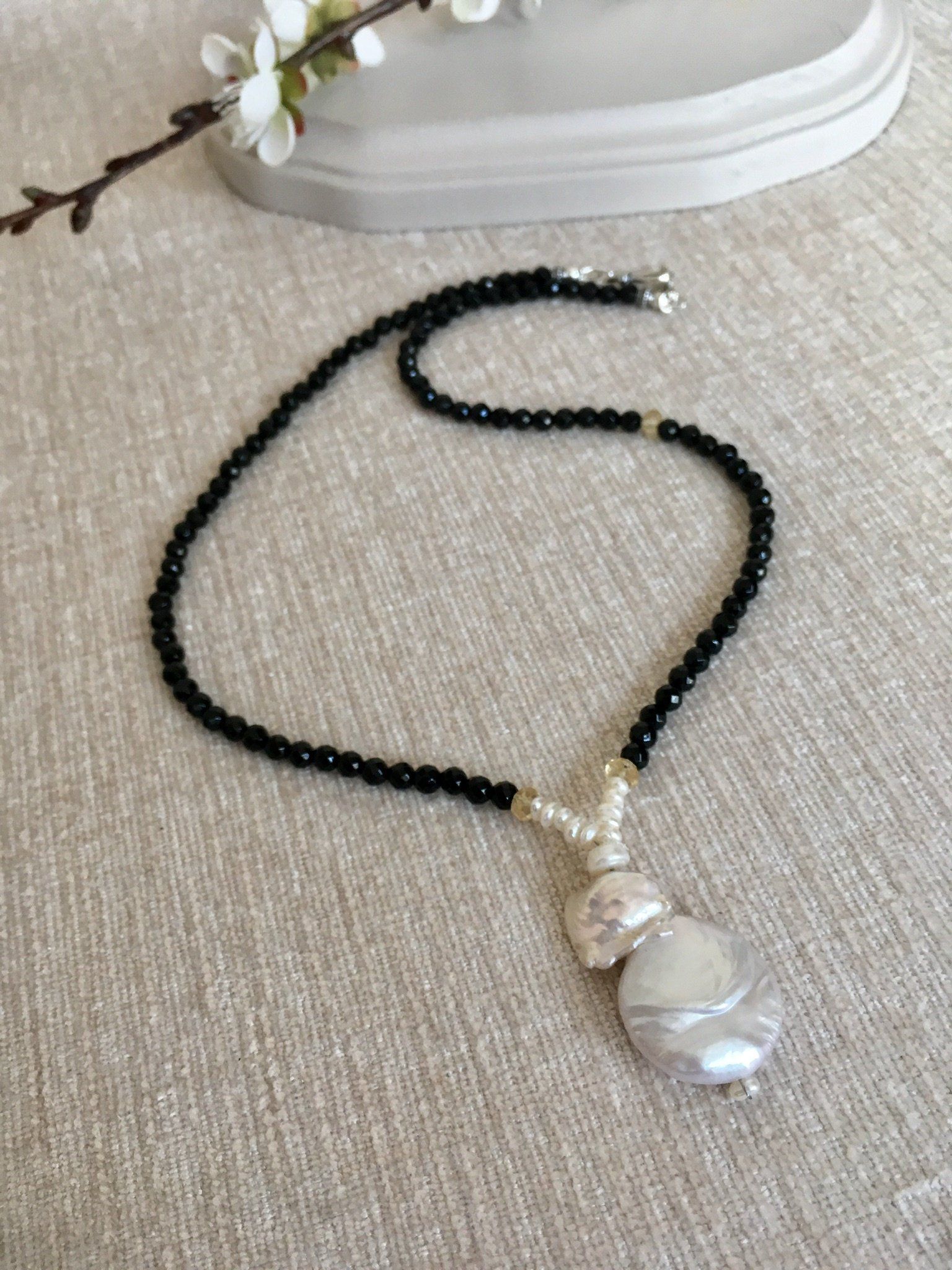 Short Onyx and Baroque Pearl Necklace, Black Beaded Pendant Necklace ...