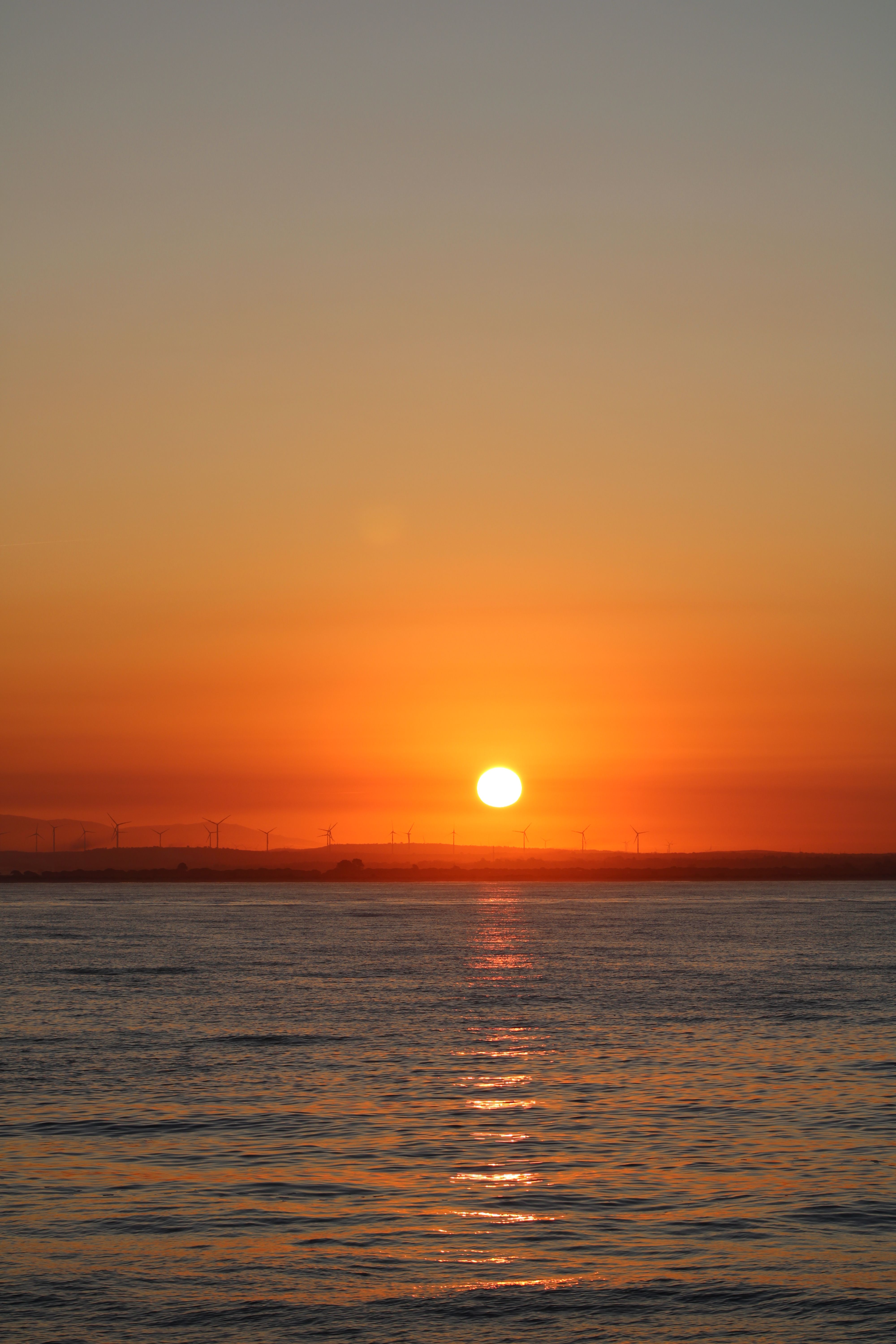 paisajes del amanecer desde el catamarán