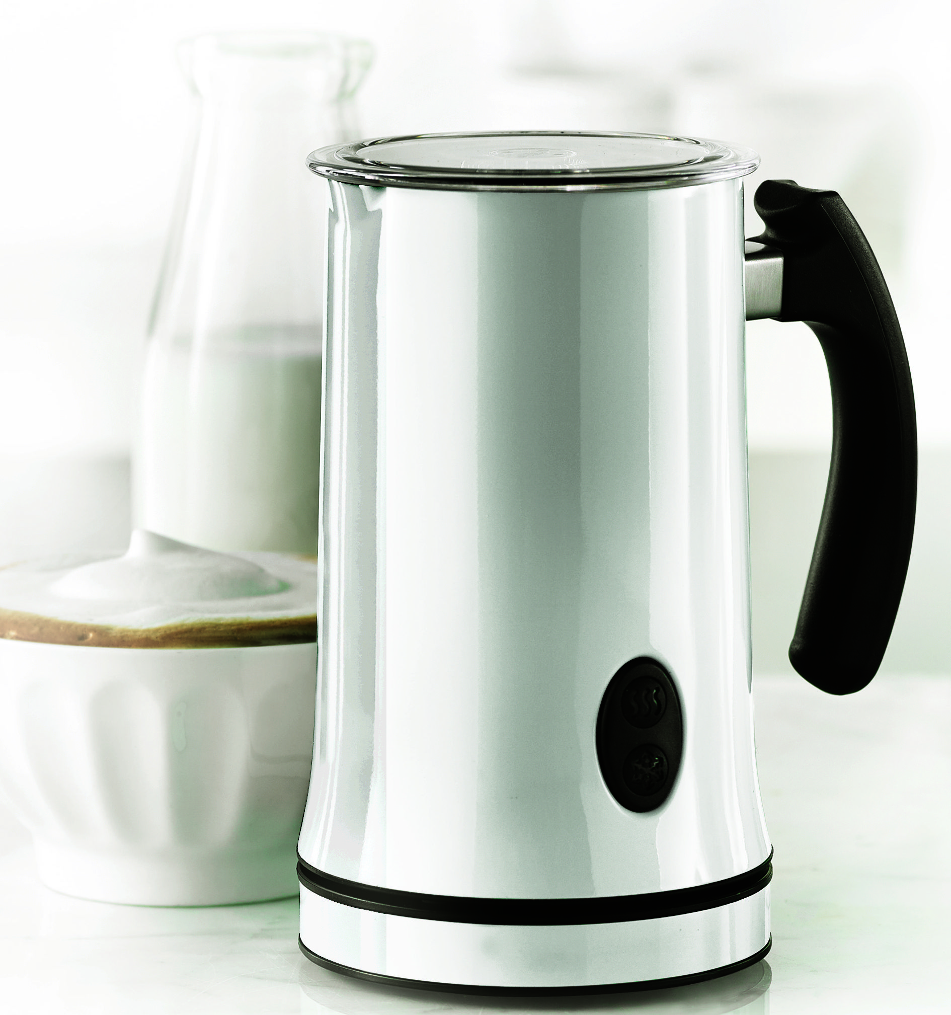This milk frother makes the best tea lattés and it's so easy to use