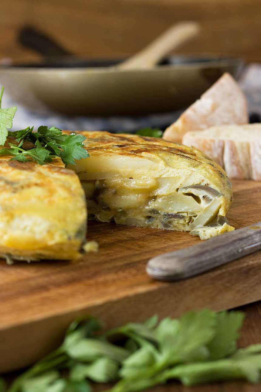 Best Spanish Omelette Recipe (Just 5 Ingredients) | Recipe | Tapas