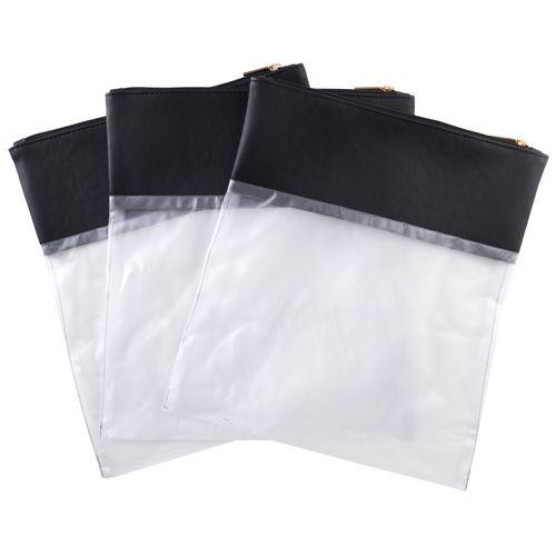 O Kit Organizador 3 saquinhos de maternidade Just Baby é perfeito para acondicionar as trocas de roupas na maternidade e depois também podem ser usados para roupinhas sujas, molhadas, sapatinhos e até organizar as roupinhas na mala de viagem.Características: Kit Organizador com 3 saquinhos de maternidade na cor preta, da Coleção Berlim Ideal para organizar as trocas de roupas na maternidade Podem ser usados também para roupinhas sujas, molhadas e sapatinhos Possui visor em PVC transparente que Clutch, Products, Maternity Clothing, Clothing Swap, Berlin, See Through, Suitcase, Travel, Organizers