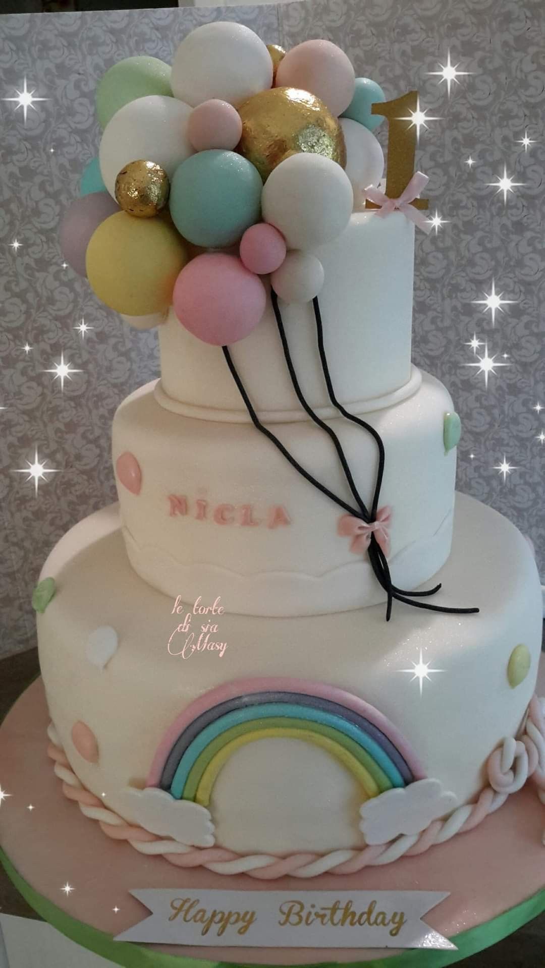 Pin di tort in pasta di zucchero con palloncini