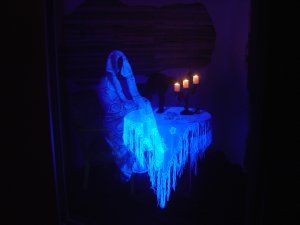 Ghost Walks In Scv Santaclarita Halloween Haunted Houses Halloween Haunt Haunted House