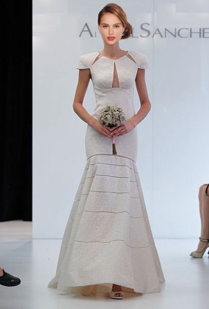 Natalie Portman S Wedding Dress Let Play Up With The Natalie Portman S Wedding Dress Let Play Up With The Actress And Her Baby P