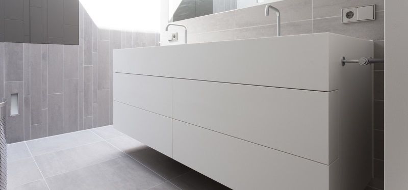 Strak wastafelmeubel in HI-MACS #HI-MACS #Badkamer #Inspiratiepagina ... Strak wastafelmeubel in HI-MACS #HI-MACS #Badkamer #Inspiratiepagina ...