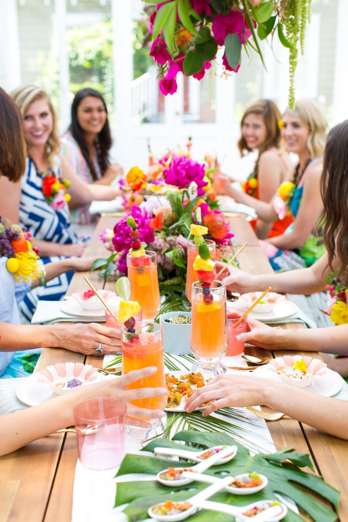 Almoço Tropical Lindo e Super Florido Para Mulheres | party ideen ... Almoço Tropical Lindo e Super Florido Para Mulheres | party ideen ...
