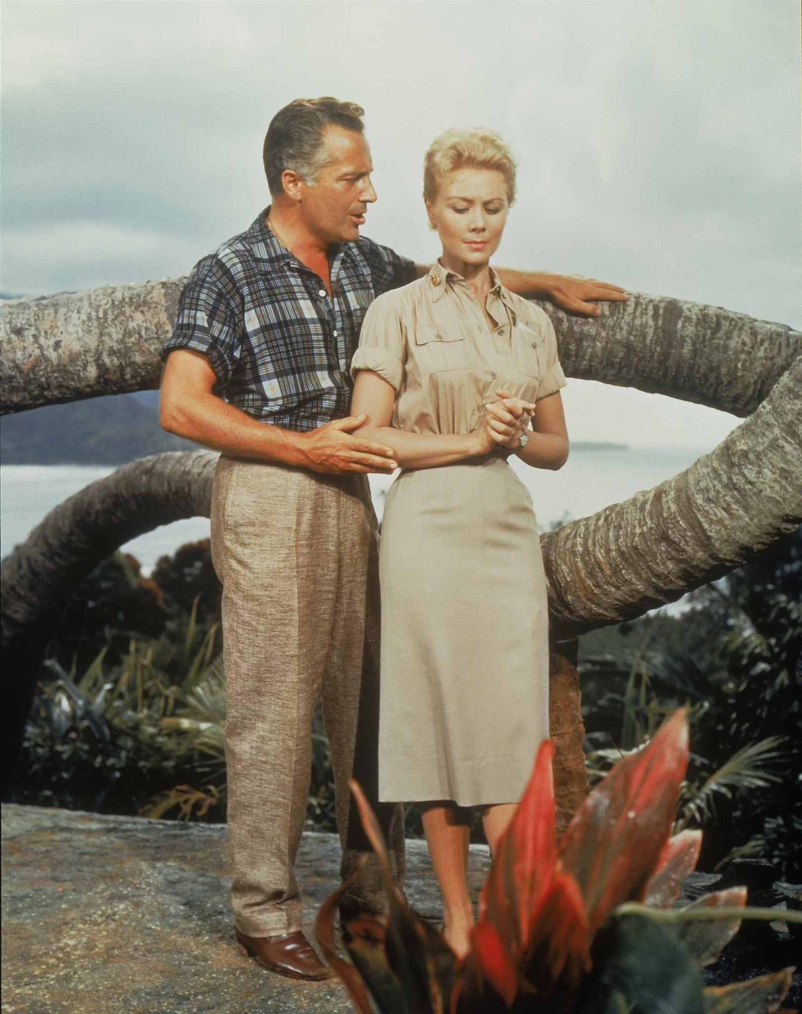 Still of Rossano Brazzi and Mitzi Gaynor in South Pacific ...