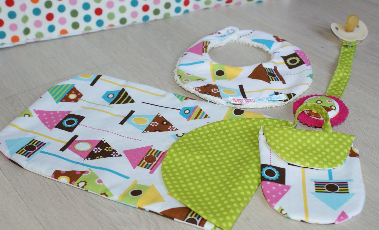 18 Ideas De Artículos En Tela Para Bebés Bebe Tela Accesorios Para Bebes