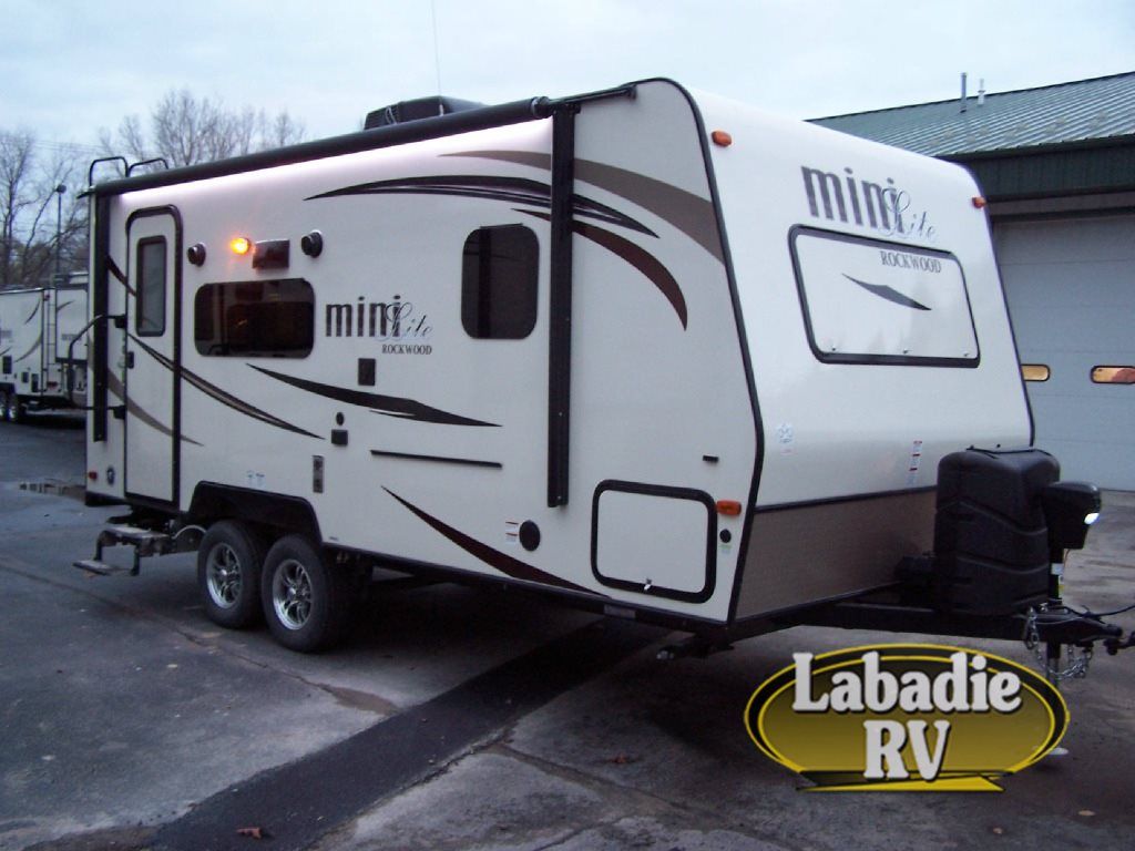 New 2017 Forest River Rv Rockwood Mini Lite 2109s Travel Trailer