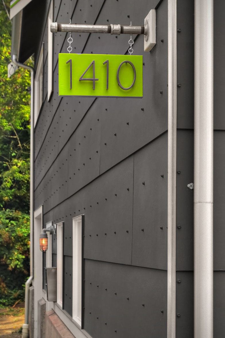 10 Números De Casa Moderninhos Para Ter Uma Fachada Incrível Moderna Exteriores Casas 10 Números De Casa Moderninhos Para Ter, Outdoor House Numbers Modern
