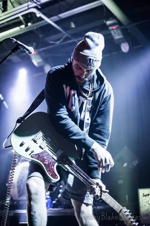 Johnny Stevens Performing At Soul Kitchen In Mobile Alabama On 4 25 17 Highly Suspect Johnny Stevens Johnny Cool Style
