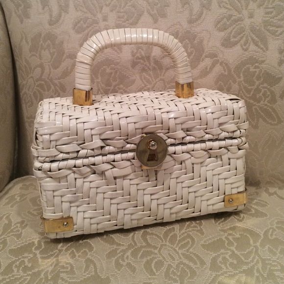 Final Price Vtg Peck Basket Purse Fifth Avenue Vtg Basket Purse Peck Fifth Avenue Gold Closure Is Worn And A Little Loose