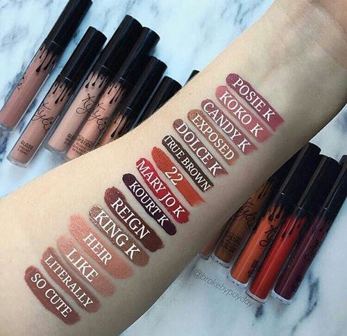Kylie Jenner And Kylie Cosmetics Kép Belle Körmök Divat