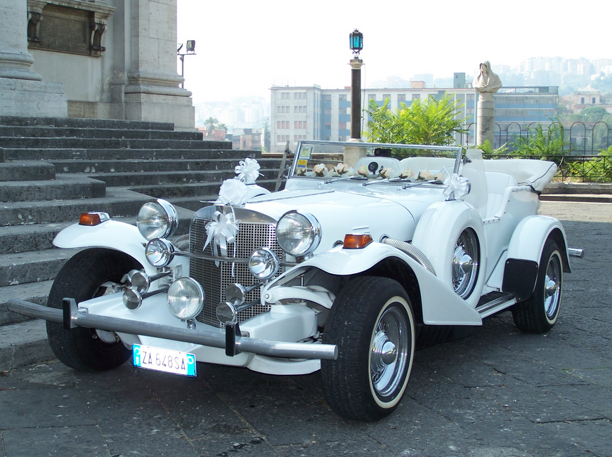 Macchine D Epoca I Fari Di Forma Circolare Verniciati Con Colore Bianco Un Design Unico Corpo In Modo Che Sembrava Piu Int Auto D Epoca Auto Auto Classiche Macchine D Epoca I Fari Di Forma Circolare Verniciati Con Colore Bianco Un Design Unico Corpo In Modo Che Sembrava Piu Int Auto D Epoca Auto Auto Classiche