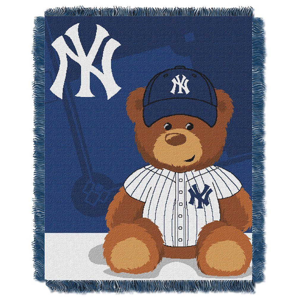 Amazon Com Mlb New York Yankees Field Bear Woven Jacquard Baby Throw 36 X 46 Sports Fan Throw Blankets Spor Yankees Baby Best Baby Blankets Baby Throw