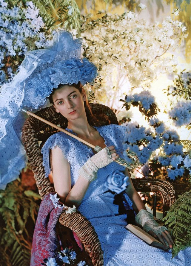 Carmen Dell' Orefice photo by Cecil Beaton, Vogue, July 1946 Carmen dell'orefice, White