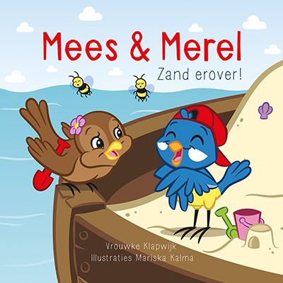 Het is mooi weer. Mees en Merel spelen in het zand op de boot van Noach. Bij de berg zand staat een groen emmertje, een roze emmertje, een groen schepje Mario Characters, Fictional Characters, Pikachu, Family Guy, Children, Boot, Theater, Films, Seeds