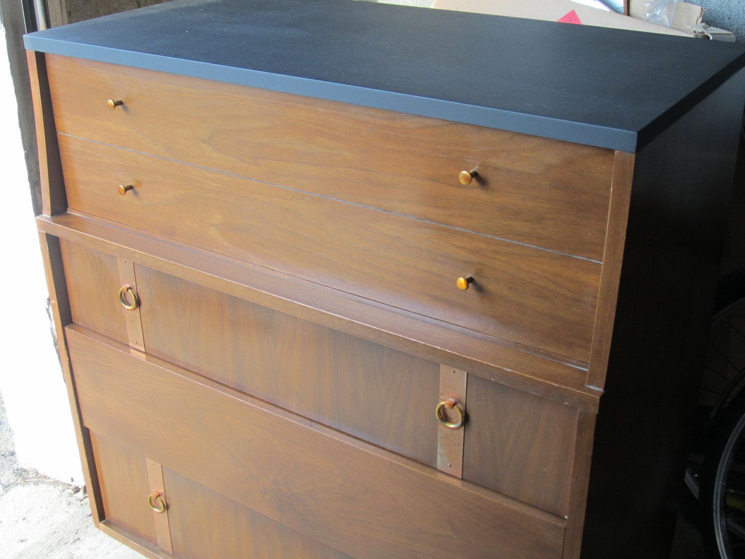 kroehler furniture company kroehler manufacturing beautiful mid century modern kroehler furniture co 4drawer chestdresser in walnut and black via etsy chest kroehler furniture company kroehler manufacturing beautiful mid century modern kroehler furniture co 4drawer chestdresser in walnut and black via etsy chest