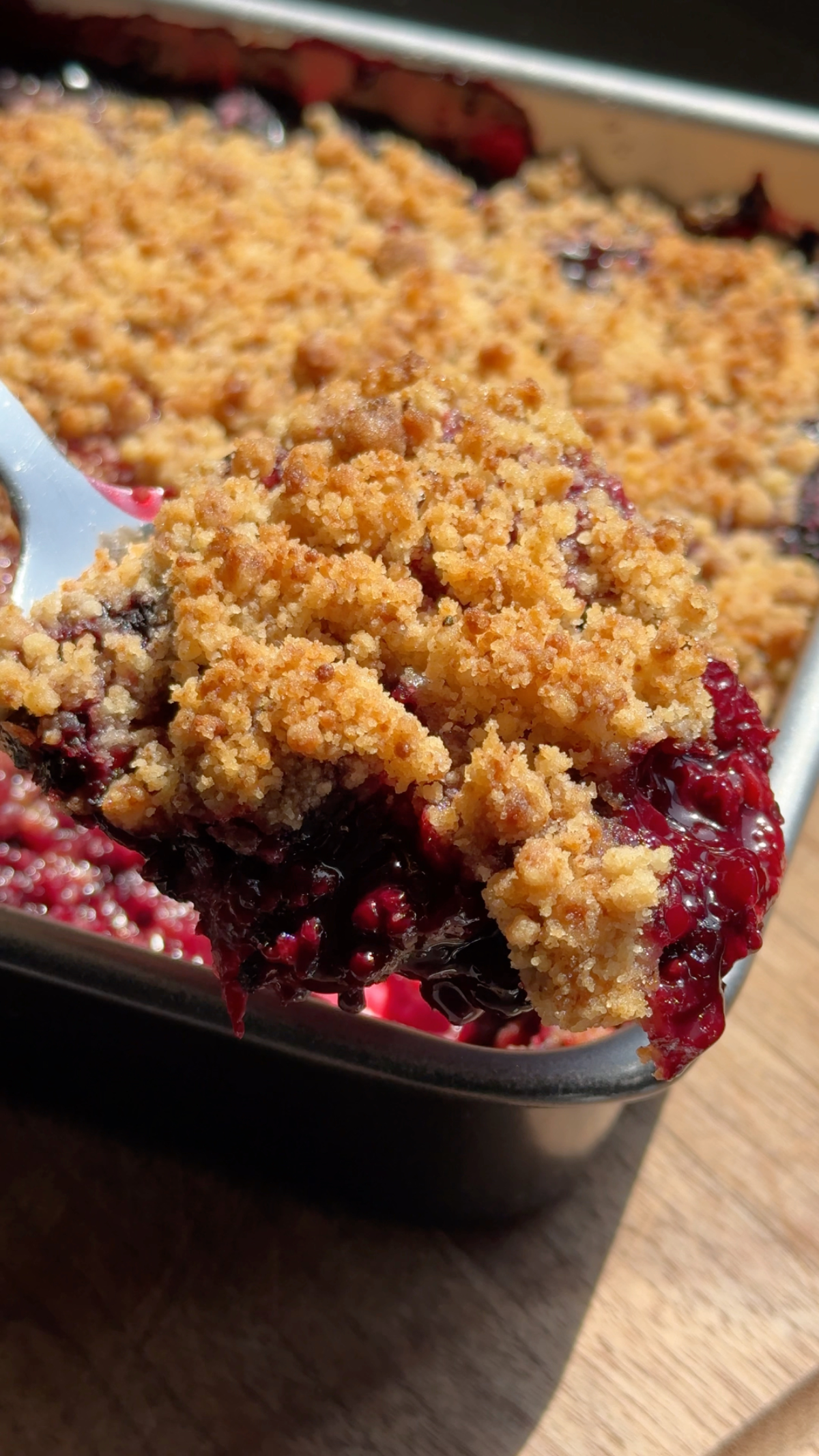Easy Blackberry Crumble