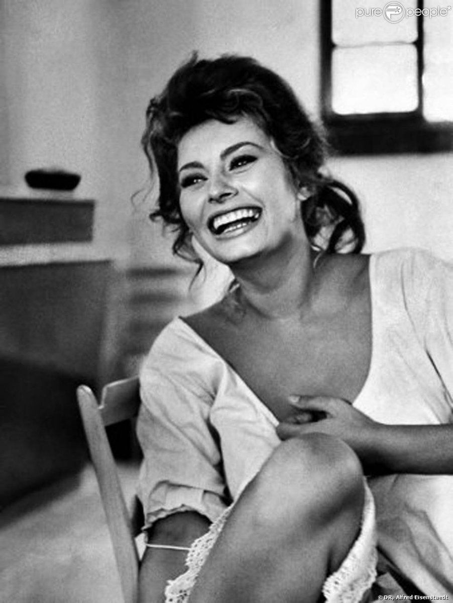Sophia Loren Photographiee Par L Artiste Americain Alfred Eisenstaedt 1961 Sophia Loren Photographie Photo Noir Et Blanc